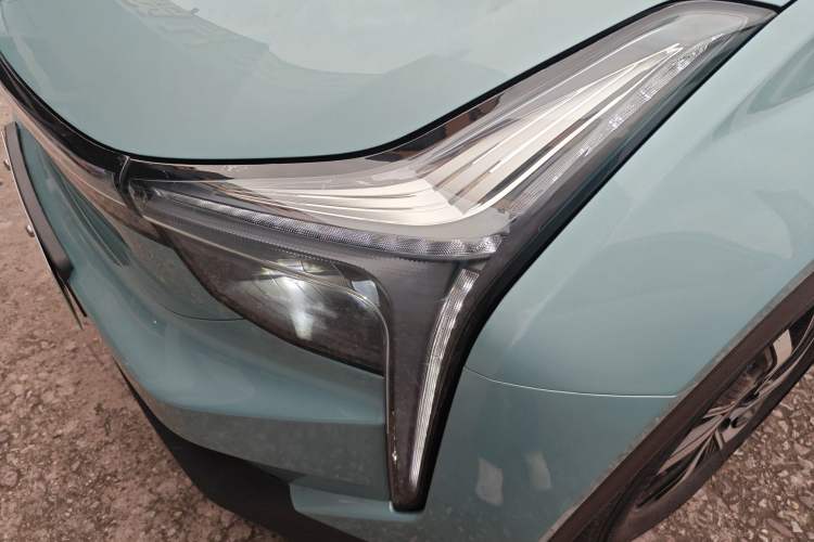 Used NETA U 2021 Pro 400 Industry Custom Edition Left Front Headlight