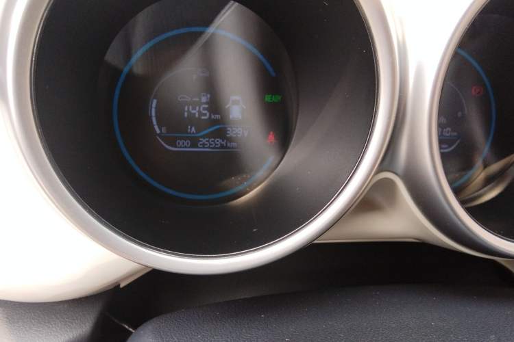 Used ORA Black Cat 2021 351 km Luxury Version Odometer Close Up