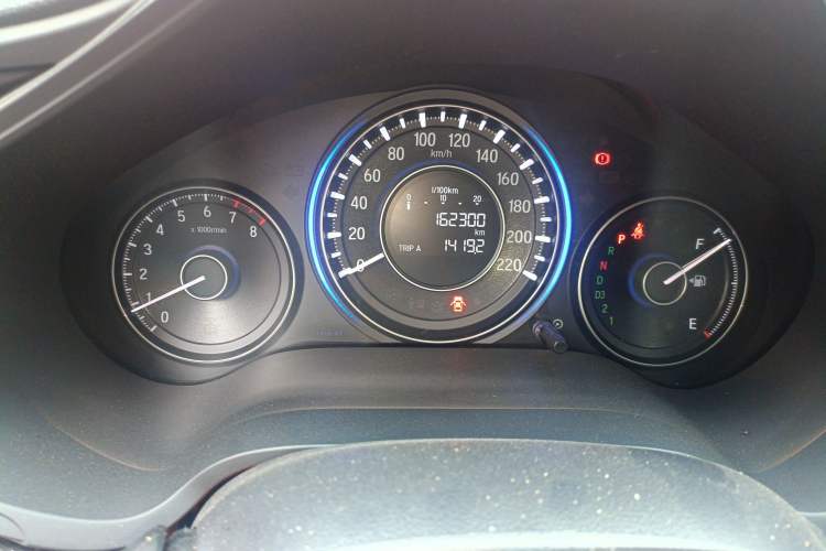 Used Honda Crider 2013 1.8L automatic luxury edition
