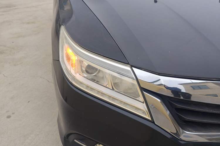 Used Honda Crider 2013 1.8L manual Comfort version Right Front Headlight