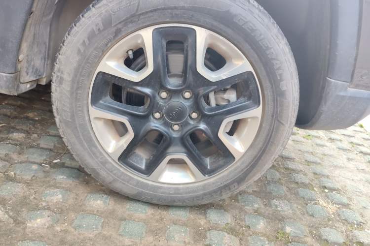 Used Jeep Compass 2017 200TS Automatic High-Performance All-Wheel Drive Edition