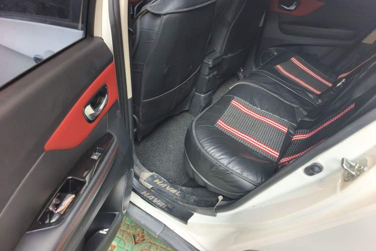 Used Haval H1 2016 Blue Label 1.5L AMT Luxury Model