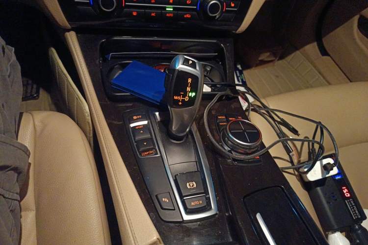 Used BMW 5 Series 2013 525Li Luxury Model