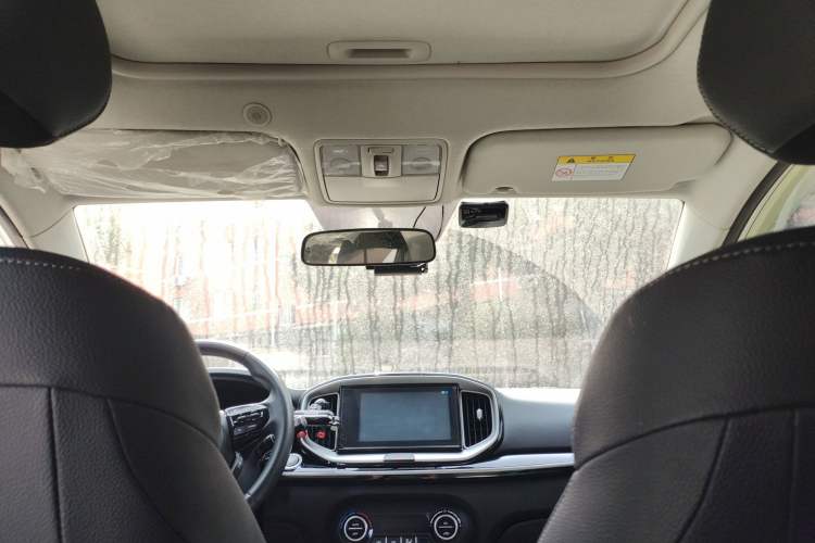 Used Kia kx1 Stonic 2021 1.4L CVT Fun & Sunroof Model