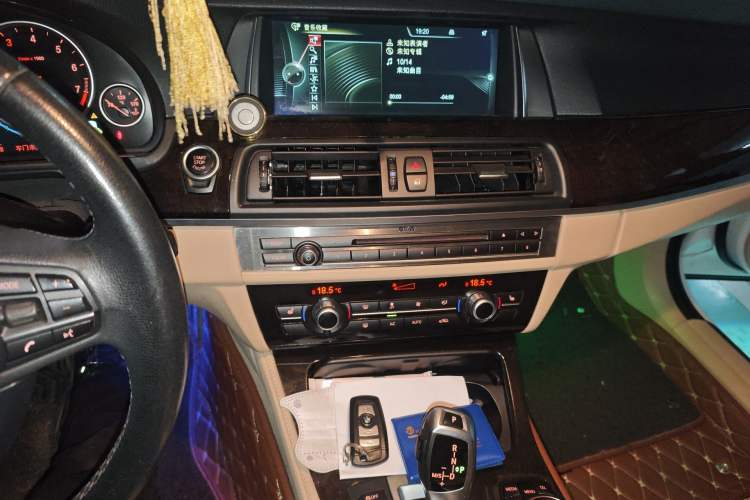 Used BMW 5 Series 2013 530Li Leading Model