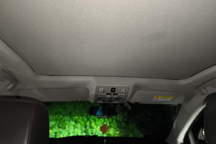 Used Cadillac SRX 2015 3.0L Luxury Model
