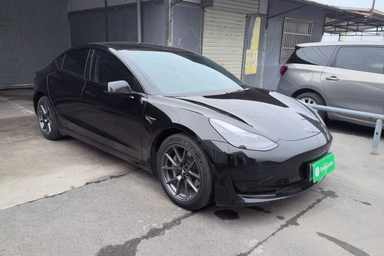 Used Tesla Model 3 2022 Rear-Wheel-Drive Version Front Right 45 Deg