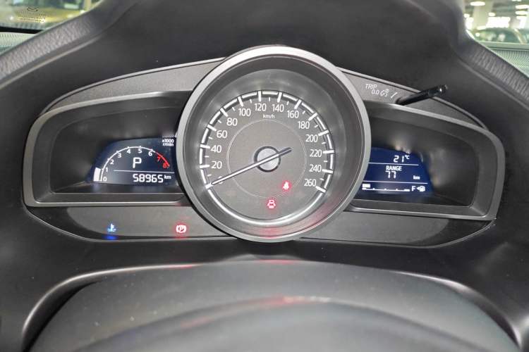 Used Mazda 3 Axela 2017 Sedan 1.5L Automatic Luxury Model Emission Standard China V Instrument Cluster