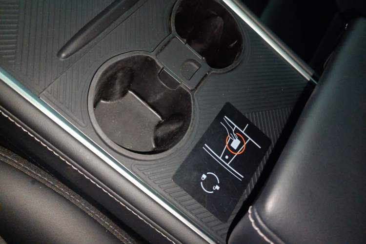 Used Tesla Model Y 2022 Revised Version Long-Range All-Wheel Drive