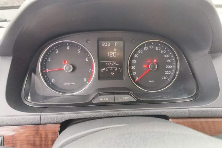 Used Volkswagen Lavida 2013 Restyled Classic 1.6L Automatic Comfort Edition Instrument Cluster