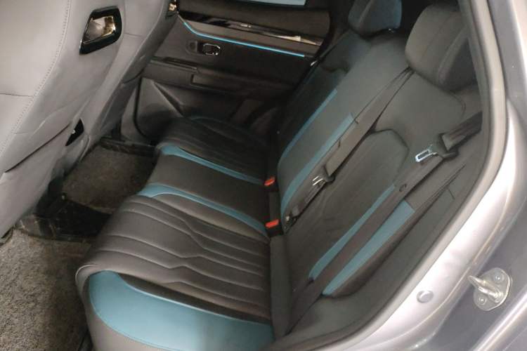 Used JETOUR Shanhai L6 2024 1.5TD DHT MAX
