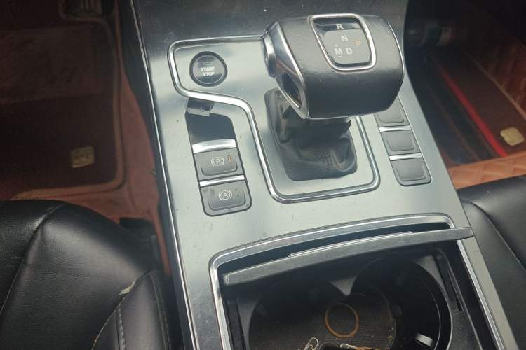 Used Hongqi H5 2020 1.5T DCT Flagship Edition Gear Lever