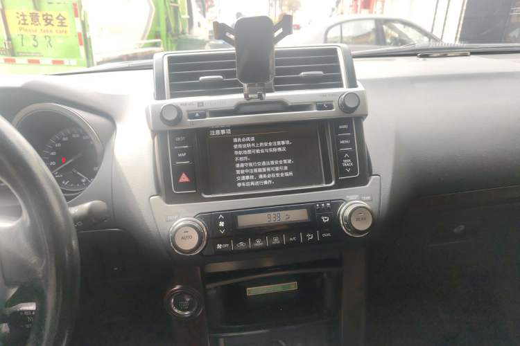 Used Toyota Prado 2014 4.0L Automatic TX-L NAVI
