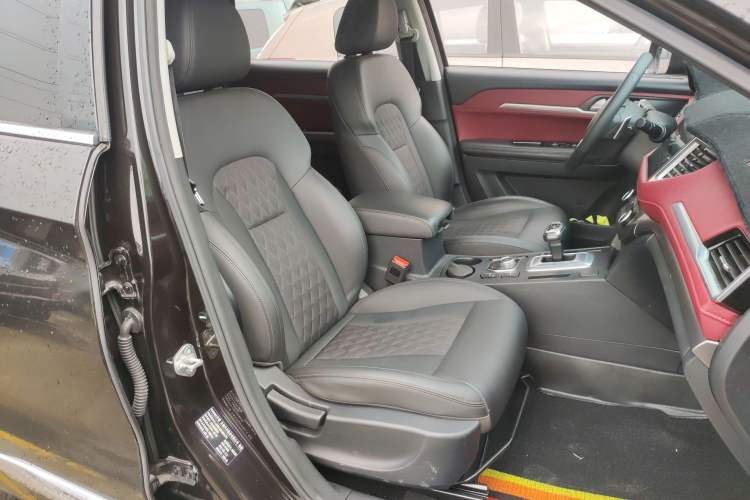 Used Haval H6 Coupe 2020 Smart Connect Version 1.5T Automatic Two-Wheel Drive Elite Model Right Front Seat