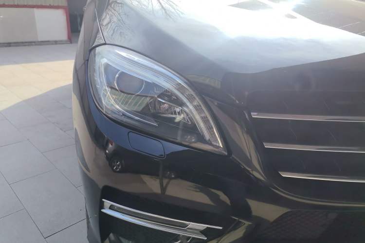 Used Mercedes-Benz M-Class 2015 ML 400 4MATIC Dynamic Model