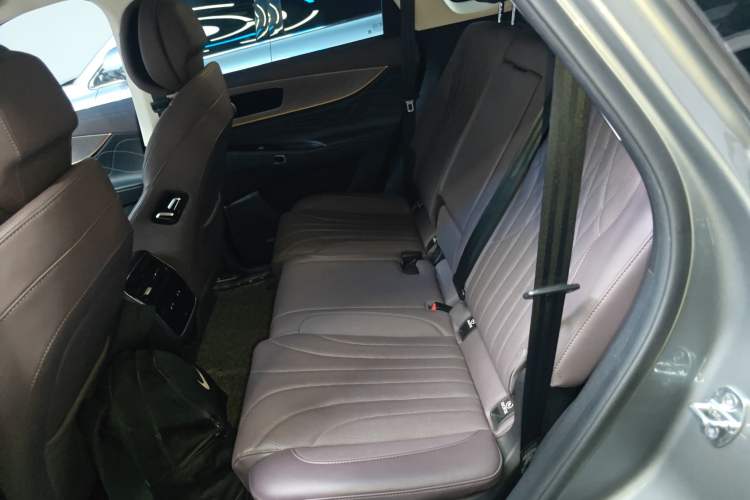 Used Chery Tiggo 9 C-DM 2025 1.5T 106KM Ultra-Comfort Edition 5 Seats Lithium-NMC Left Rear Seat