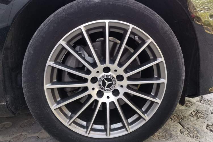 Used Mercedes-Benz E-Class 2023 E 260 L