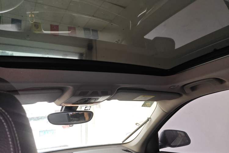Used BMW X1 2016 sDrive20Li Luxury Model Headliner