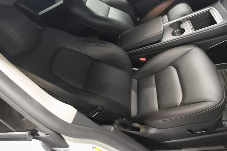 Used Tesla Model Y 2024 Rear-Wheel-Drive Version
