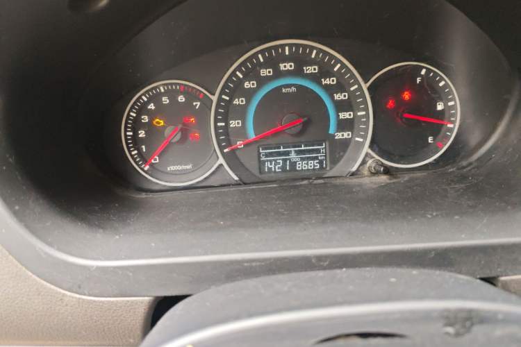 Used Wuling Rongguang V 2018 1.5L Practical Version Odometer Close Up