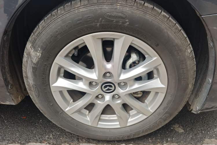 Used Mazda Mazda 3 Axela 2019 Cloud-Controlled Sedan 1.5L Automatic Luxury Model China VI Standard
