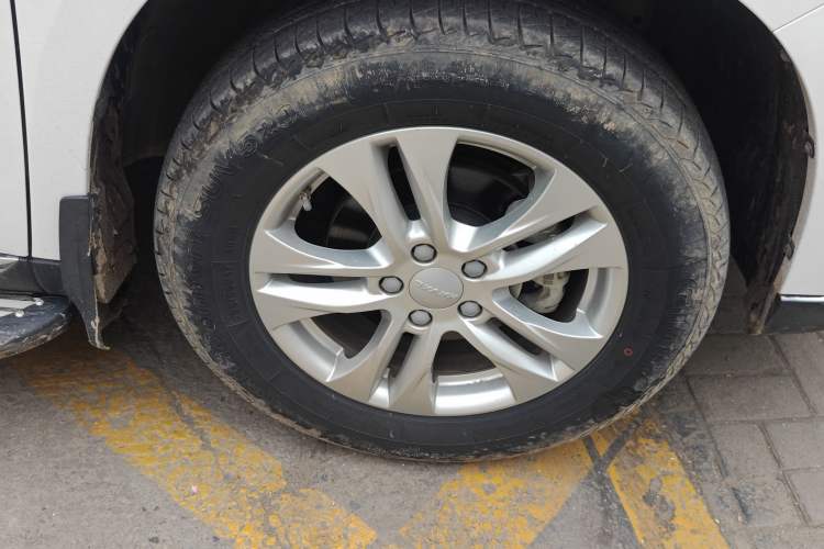 Used Haval M6 2021 PLUS 1.5T DCT Elite Smart Connectivity Model Right Front Wheel Hub