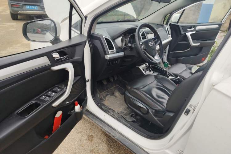 Used JAC Group Refine S3 2014 1.5L Manual Luxury Smart Model
