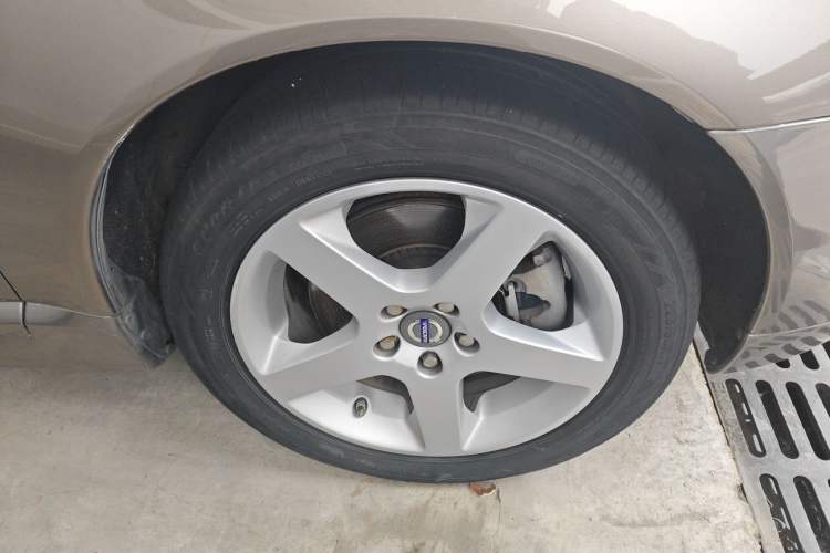 Used Volvo S80L 2009 2.5T ZhiZun Edition