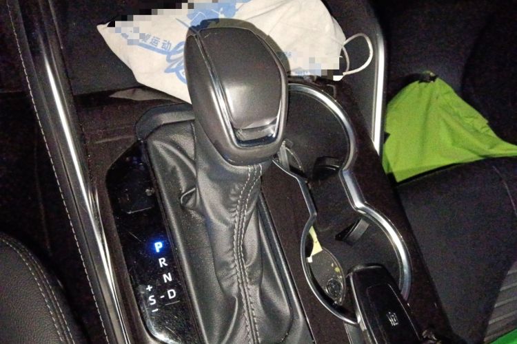 Used Toyota Crown Kluger 2022 2.5L HEV Four-Wheel Drive Luxury Edition Gear Lever