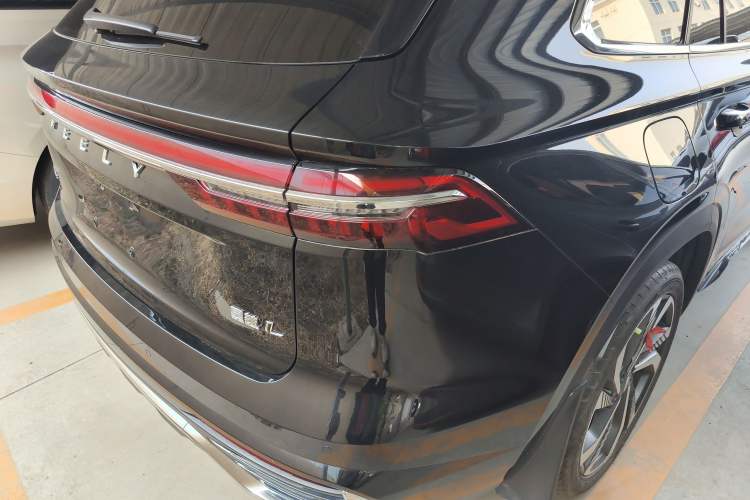 Used Geely Auto Monjaro L 2024 2.0TD High-Power Automatic Two-Wheel Drive Skyline Edition Right Rear Taillight