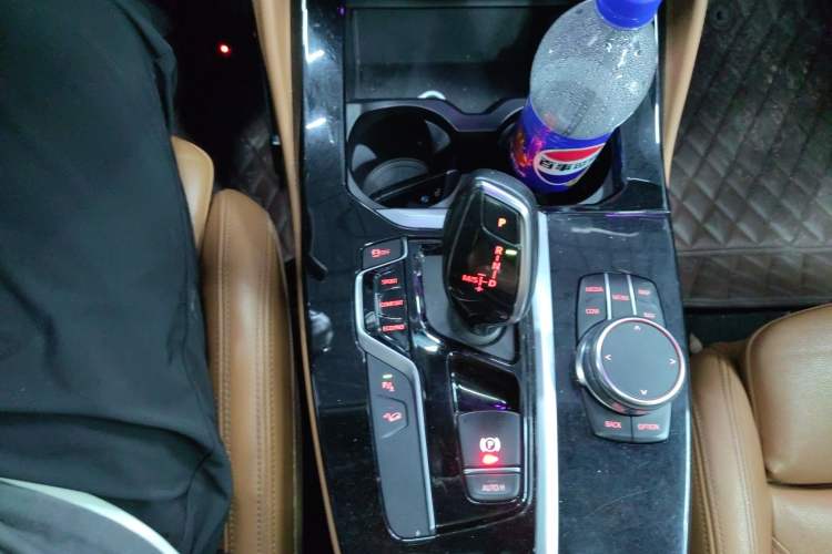 Used BMW X4 2019 xDrive25i M Sport Package Gear Lever