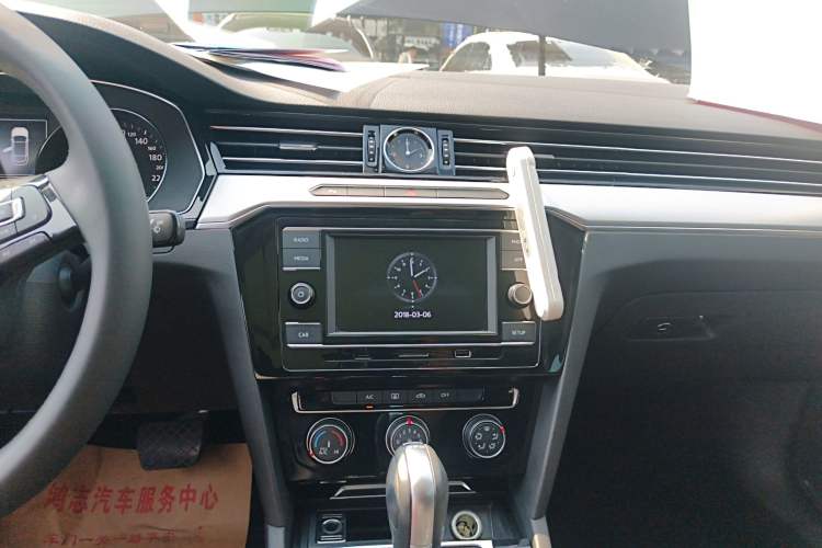 Used Volkswagen Magotan 2019 330TSI DSG Leading Edition China V Standard