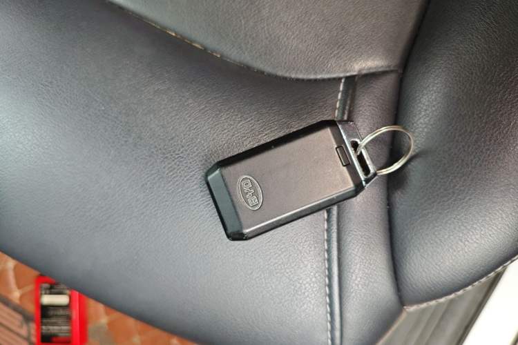 Used BYD Yuan New Energy 2019 EV360 Smart Connect Enjoyment Model Vehicle Key