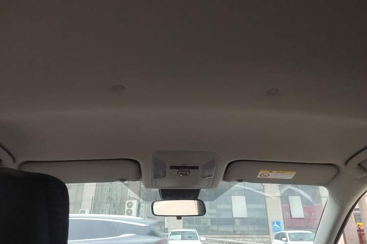 Used Toyota RAV4 2022 2.0L CVT Two-Wheel Drive Urban Edition Headliner