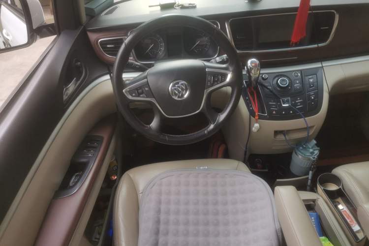 Used Buick GL8 2018 28T Luxury Model China VI Standard
