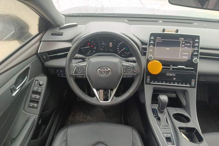 Used Toyota Avalon 2019 2.0L Luxury Edition China VI Standard Steering Wheel