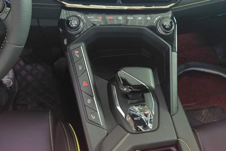 Used Lynk & Co 06 2023 Remix 1.5T Hero
