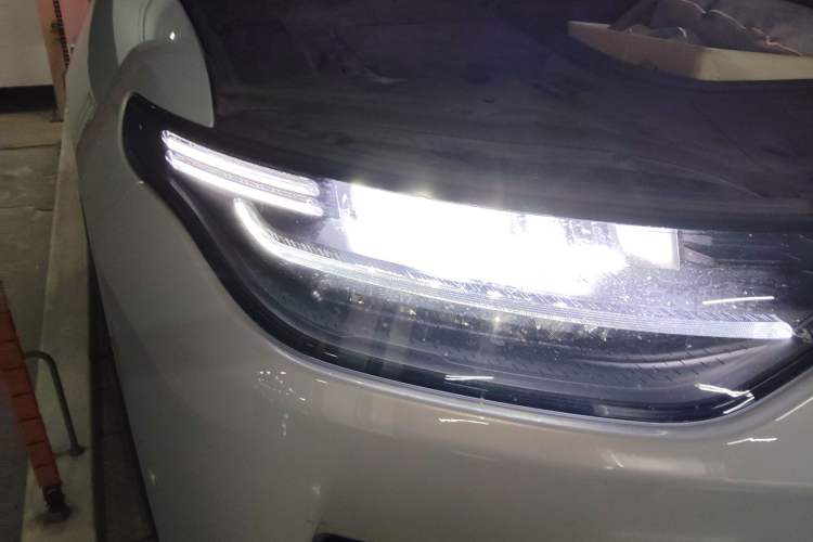 Used Leapmotor C11 2021 Deluxe Edition Right Front Headlight