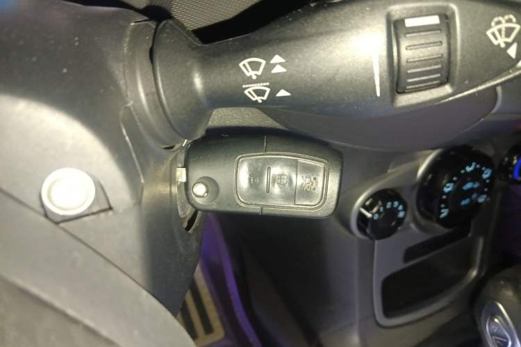 Used Ford Fiesta 2013 Hatchback 1.5L Automatic Fashion Edition Vehicle Key