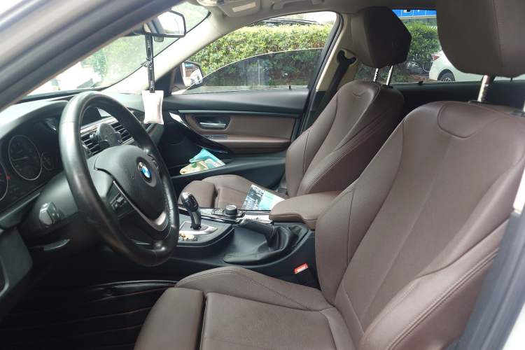 Used BMW 3 Series 2018 320Li Fashion Model
