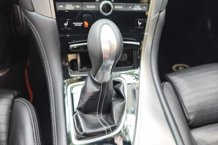 Used Infiniti Q50 2014 3.5L Hybrid Flagship Edition