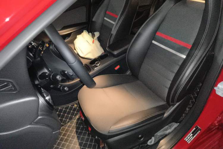 Used Mercedes-Benz A-Class 2013 A 180 Fashion Model Left Front Seat