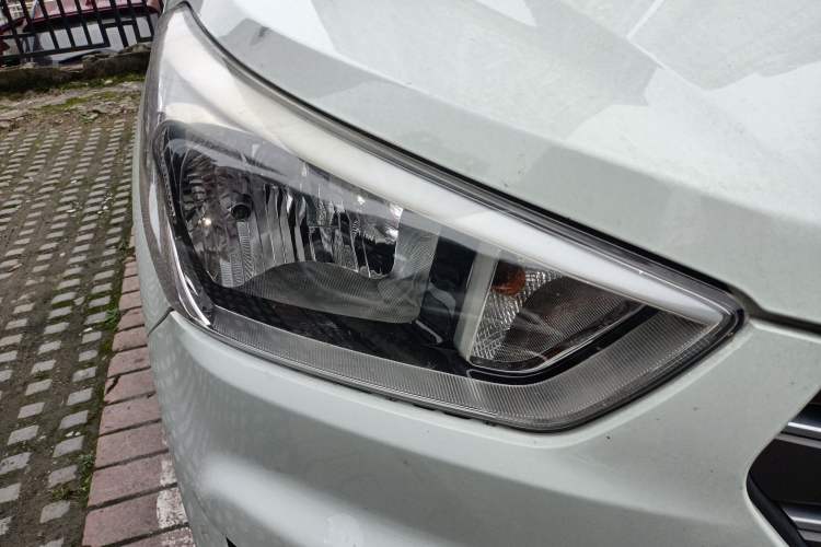 Used Hyundai ix25 2015 1.6L Automatic Two-Wheel Drive Smart GLS Trim
