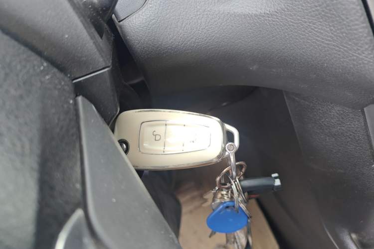 Used Ford Focus 2012 Sedan 1.6L Automatic Fashion Edition