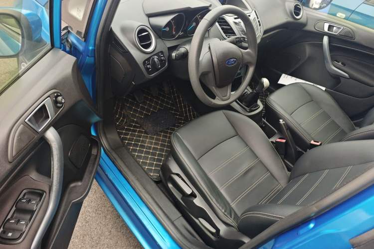 Used Ford Fiesta 2013 Hatchback 1.5L Manual Fashion Edition