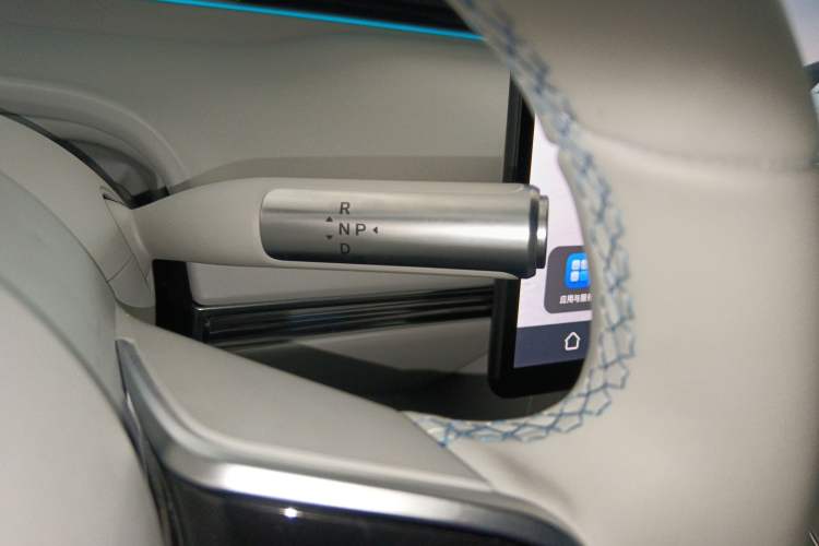 Used Hima Luxeed S7 2025 705 km Pro
