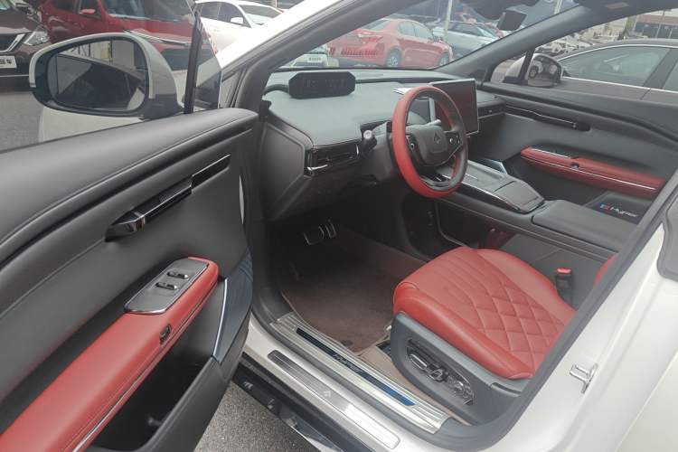 Used Hyptec HT 2024 670 Ultra-High-Voltage LiDAR Edition