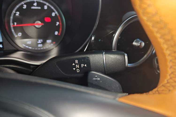 Used Mercedes-Benz V-Class 2018 V 260 L Prestige Extended Version China VI
