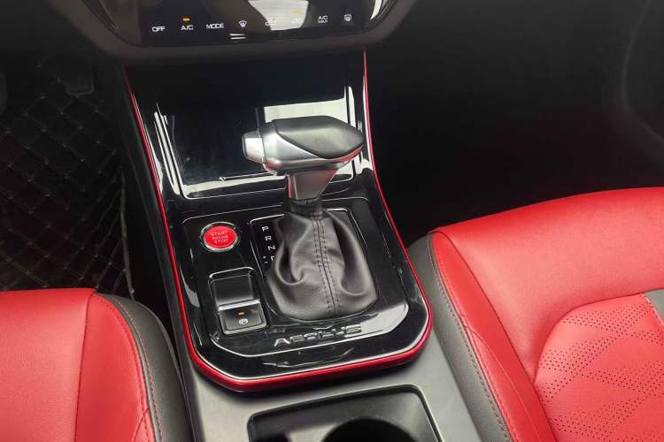 Used Dongfeng Aeolus Yixuan 2022 230T Automatic Adaptive-Beam Knight Edition
