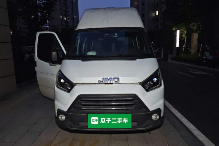 Used JMC Transit 2019 2.8T Commercial Version Long Wheelbase High Roof 6-Seater Rear Single Tire China VI Emission Standard – JX493
